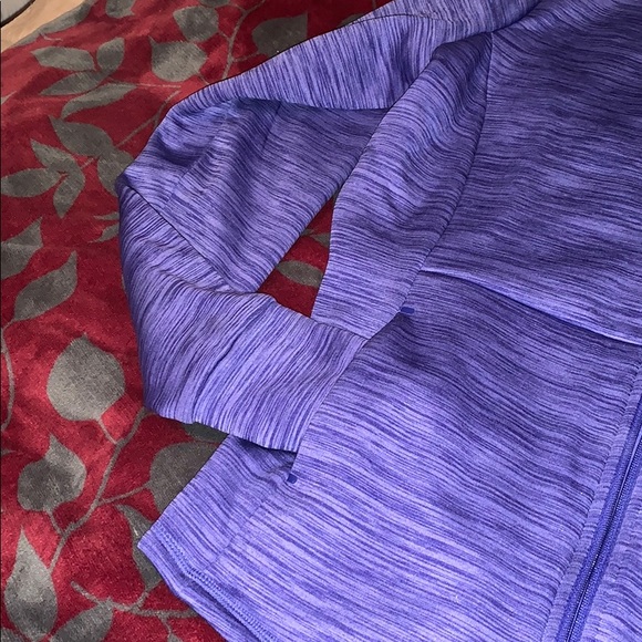 Tek gear, this little jacket has zipper cover@neck - Picture 7 of 12